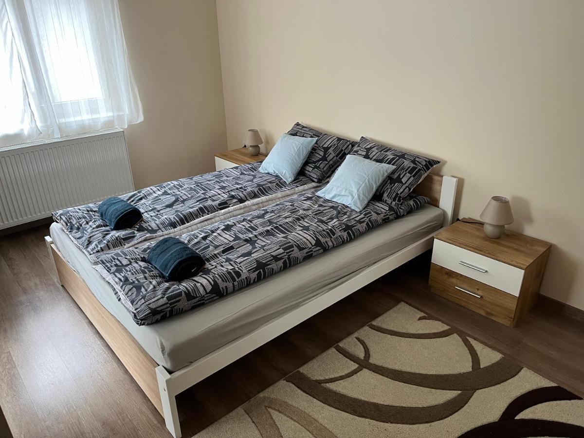 Albi Apartman Seghedin Exterior foto