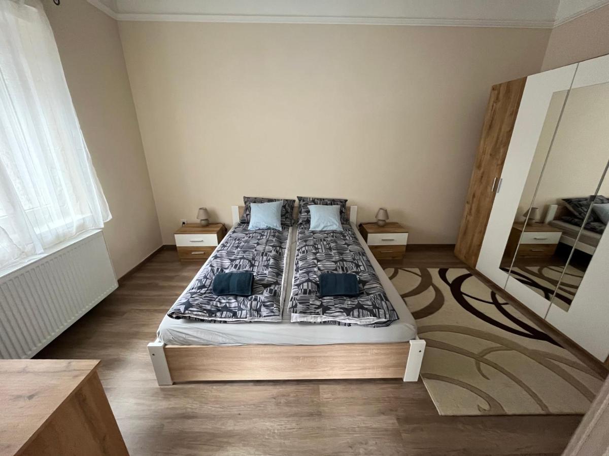 Albi Apartman Seghedin Exterior foto